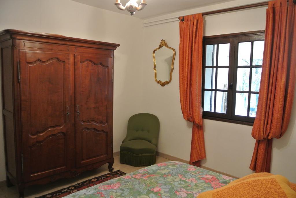 Chambres D'Hotes Saint Alexandre La Rouviere Habitación foto